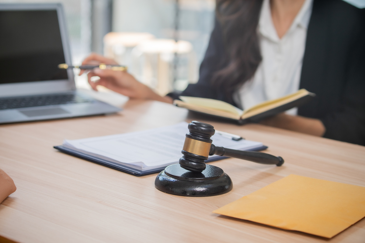 不倫で慰謝料請求されたケースの早期解決・減額交渉におけるネクスパート法律事務所独自の強み