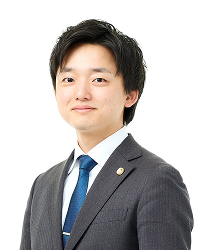 弁護士　生藤史博