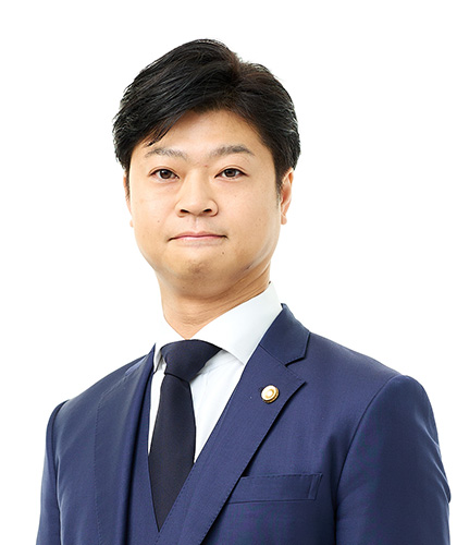 代表弁護士佐藤塁