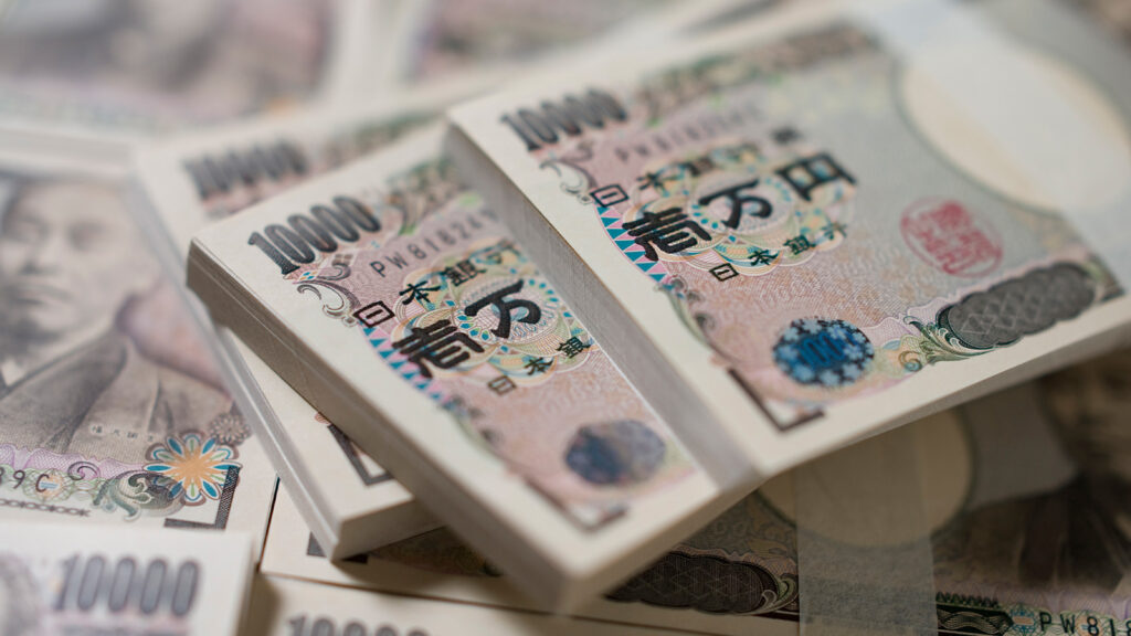 名目上の取締役の代表取締役に対する監視義務違反につき、重大な過失による任務懈怠が認められないとして、第三者に対する損害賠償責任が否定されたケース