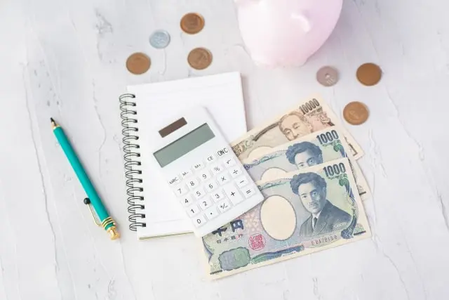 専業主婦は別居時に夫に生活費を請求できる？相場の金額は？